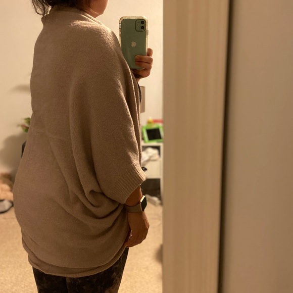 Eleven star batwing short sleeved open front sweater M - Picture 10 of 12